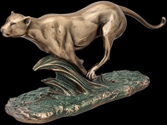 Slank gepardfigur i polyresin med bronzefinish – unik gaveidé til dyreelskere